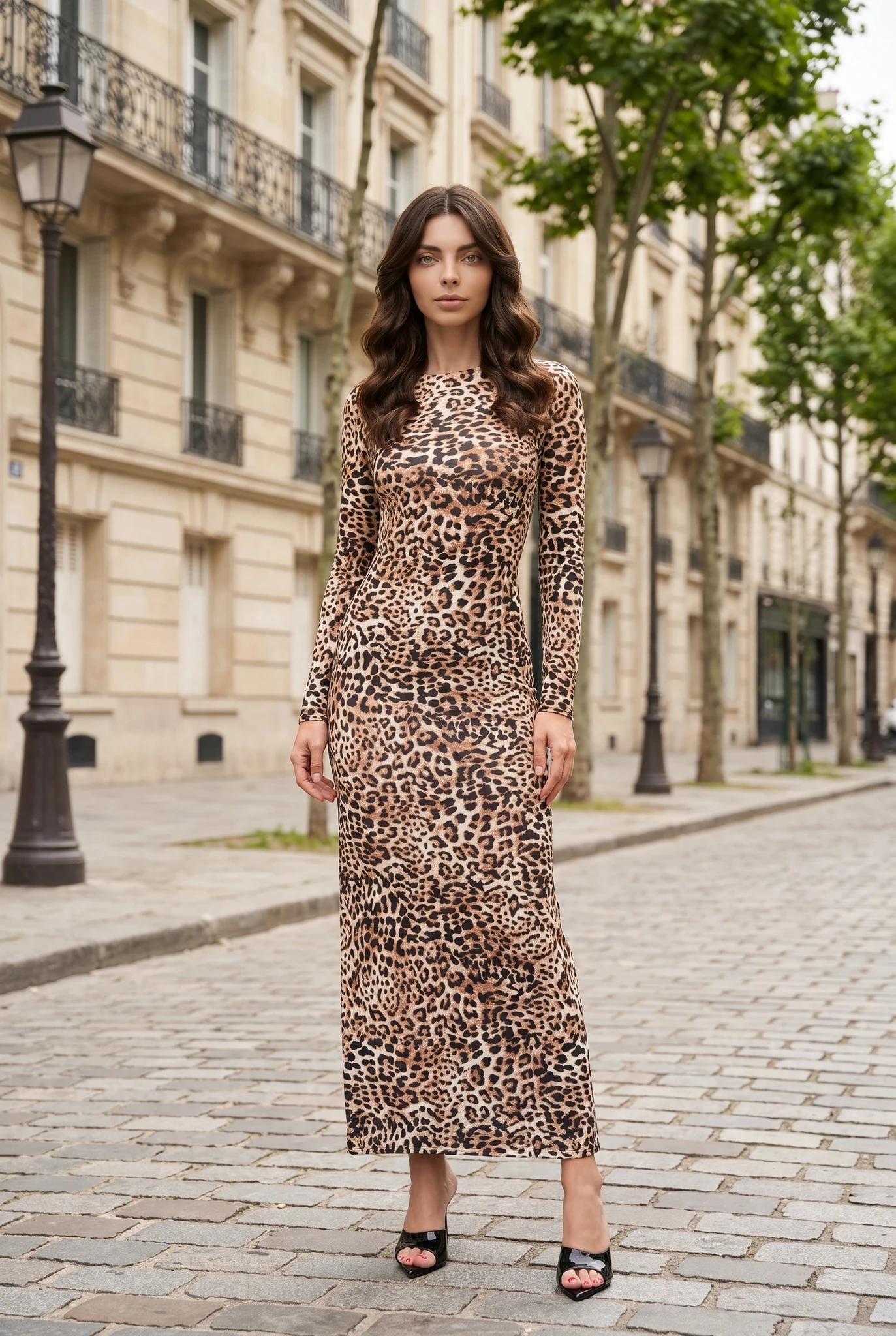 Braunes Maxikleid mit Leopardenmuster und Langen Ärmeln