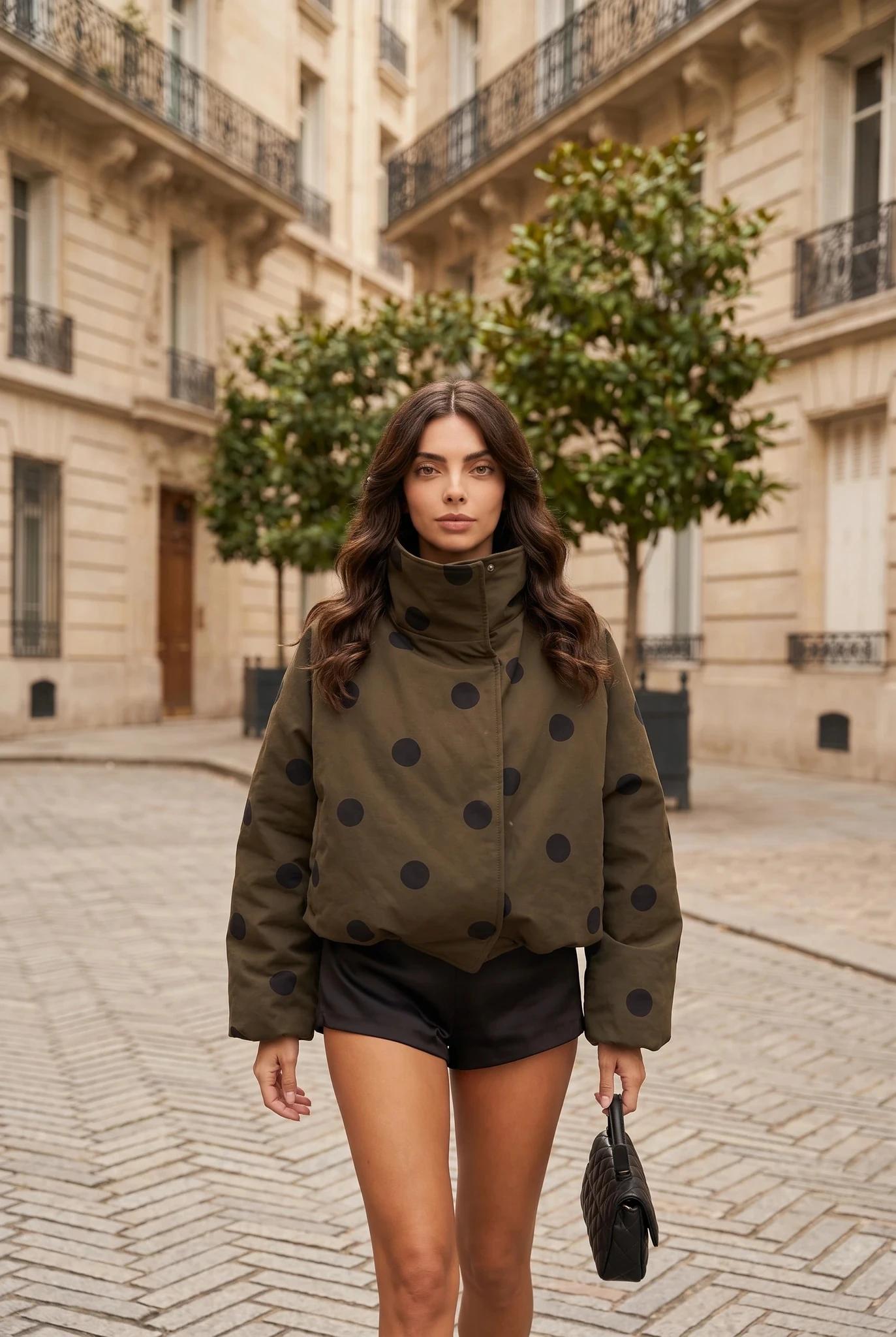 Dames Khaki Polkadot Oversized Korte Jas met Opstaande Kraag