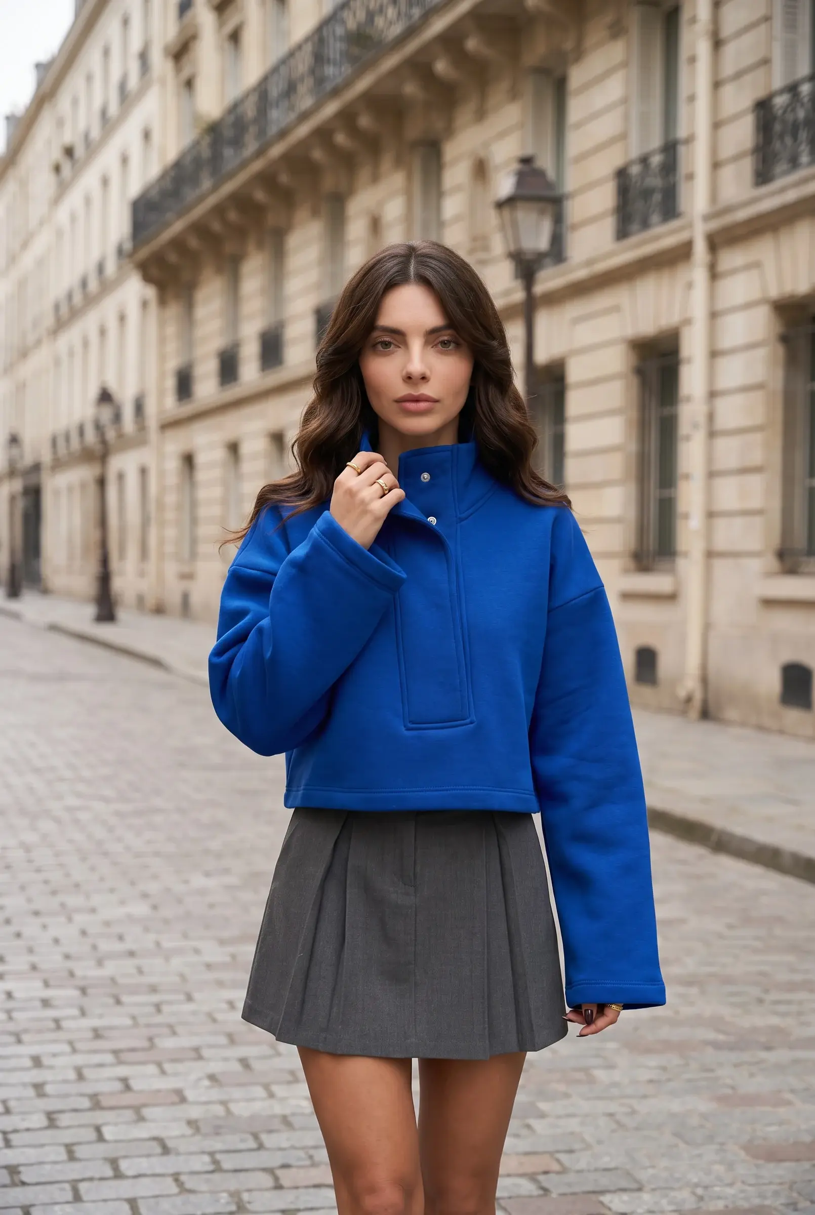 Felpa Corta Oversize a Collo Alto con Bottoni a Pressione, Blu Royal