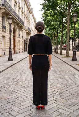 Ensemble Deux Pièces Jupe et Crop Top en Maille Ajourée Noire