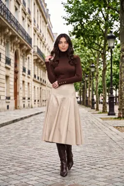 Chân Váy Midi Xòe Giả Da Màu Be Cạp Cao