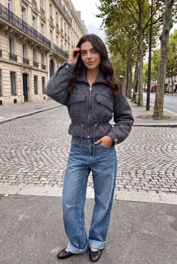 Chaqueta Corta Estampada con Cremallera