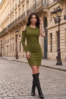 Asymmetrisches, gerafftes Minikleid in Olivgrün mit Cold-Shoulder