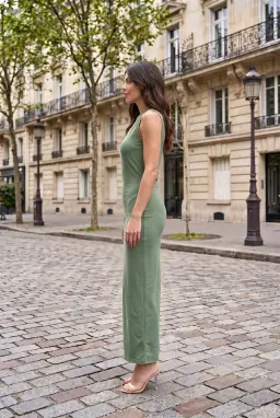 Đầm Maxi Lệch Vai Một Tay Dài Màu Xanh Sage