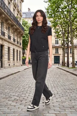 Damen Schwarze Steppweste mit Reißverschluss