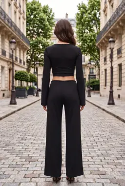 Damen Schwarzes Zweiteiliges Set aus Wickel-Top und Hüfthose — Schwarz