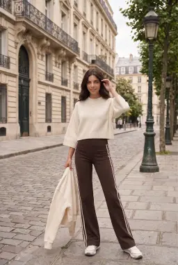 Suéter de Malha Oversize com Manga Morcego para Mulher Creme — Branco