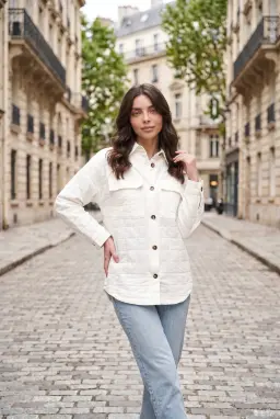 Sobrecamisa Texturizada Oversize Mulher Cru com Bolsos