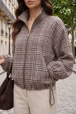 Áo Khoác Nữ Kẻ Caro Kéo Khóa Be Đỏ Có Lót