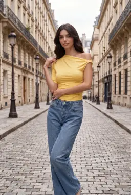 Haut Asymétrique Jaune Froncé à Une Épaule